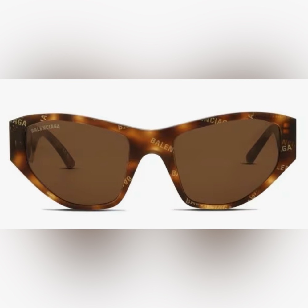 NEW Balenciaga Tortoise Shell Sunglasses with case and dust cleaner
